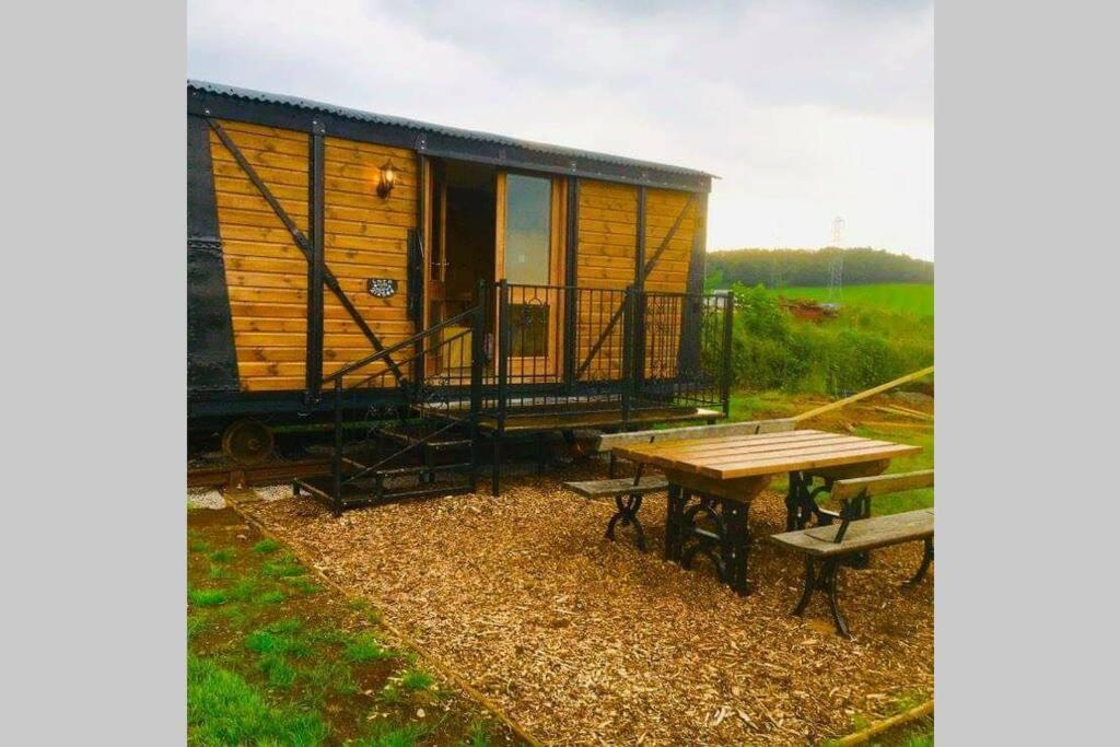 Malthouse Farm Cottage Carriage Dilhorne 外观 照片